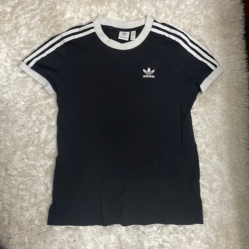 Adidas T-shirt